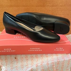 Life stride Pumps 7wide